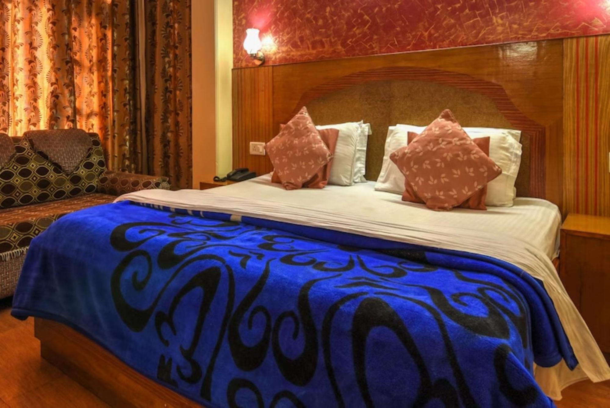 Hotel King Palace - Nature-Valley-Luxury-Room - Prime Location With Parking Facilities شيملا المظهر الخارجي الصورة
